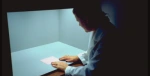99-04-07-visual-evaluation-of-color-samples-light-booth.webp